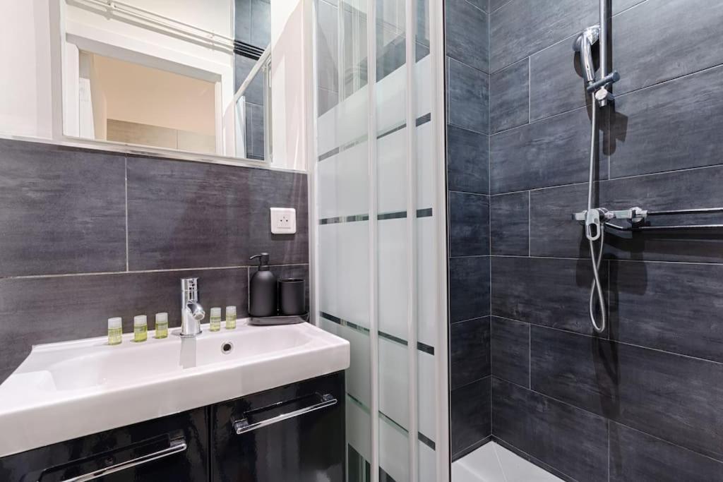Batignolles Lemercier Cosy Apartment 4P-1Br Paris Luaran gambar
